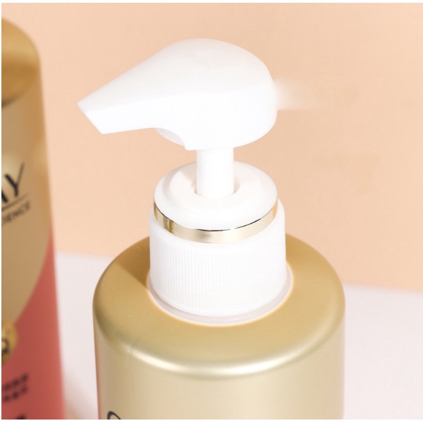 Sữa tắm Olay B3+ Vitamin C dưỡng trắng da cấp ẩm cho làn da trắng sáng mịn màng chai 500ml nội địa Trung