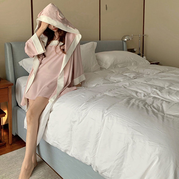 Đồ ngủ hai mảnh áo choàng hoặc đầm ngủ màu hồng gợi cảm thời trang mùa thu cho nữ