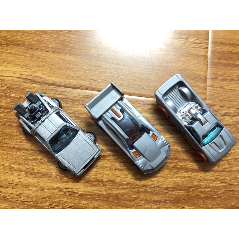 Xe hotwheel lẻ màu xám không card tách hộp