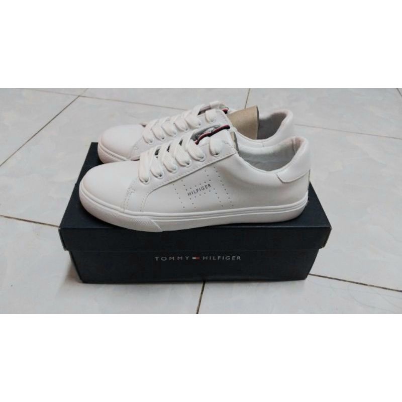 Giày TOMMY HILFIGER - NỮ - Dòng mới nhất năm nay