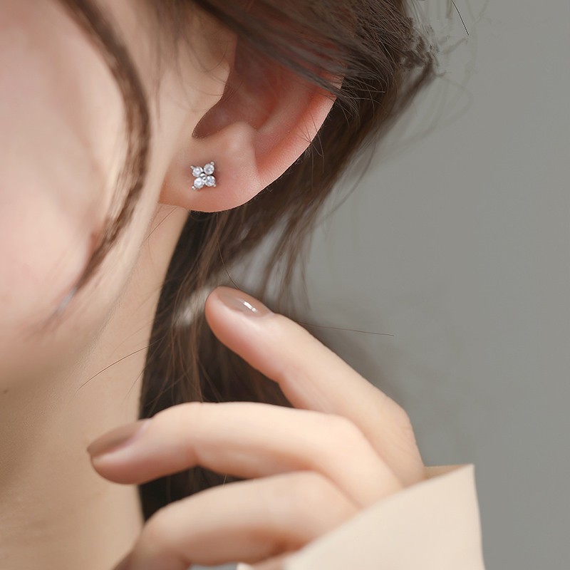 Bông tai bạc nữ cỏ bốn lá Khuyên tai bạc 925