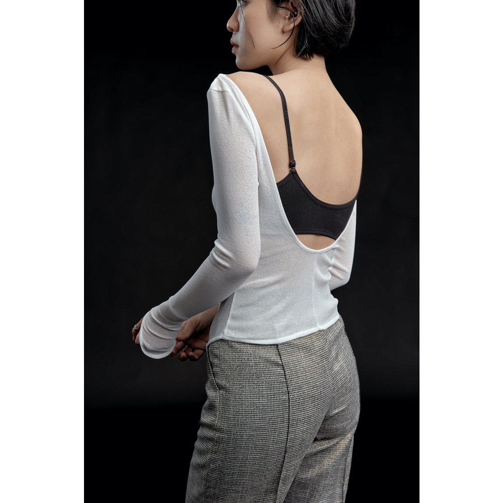 CHEN - ÁO TRẮNG TAY DÀI DÁNG ÔM CỔ THUYỀN HỞ LƯNG VẢI XUYÊN THẤU - 112132 (CRISP LONGSLEEVE IN WHITE) | BigBuy360 - bigbuy360.vn