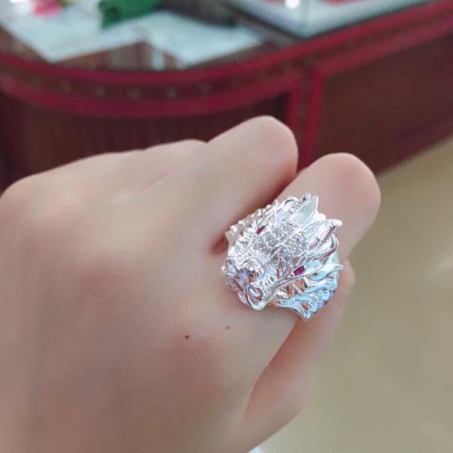 Nhẫn đầu rồng cho phái mạnh