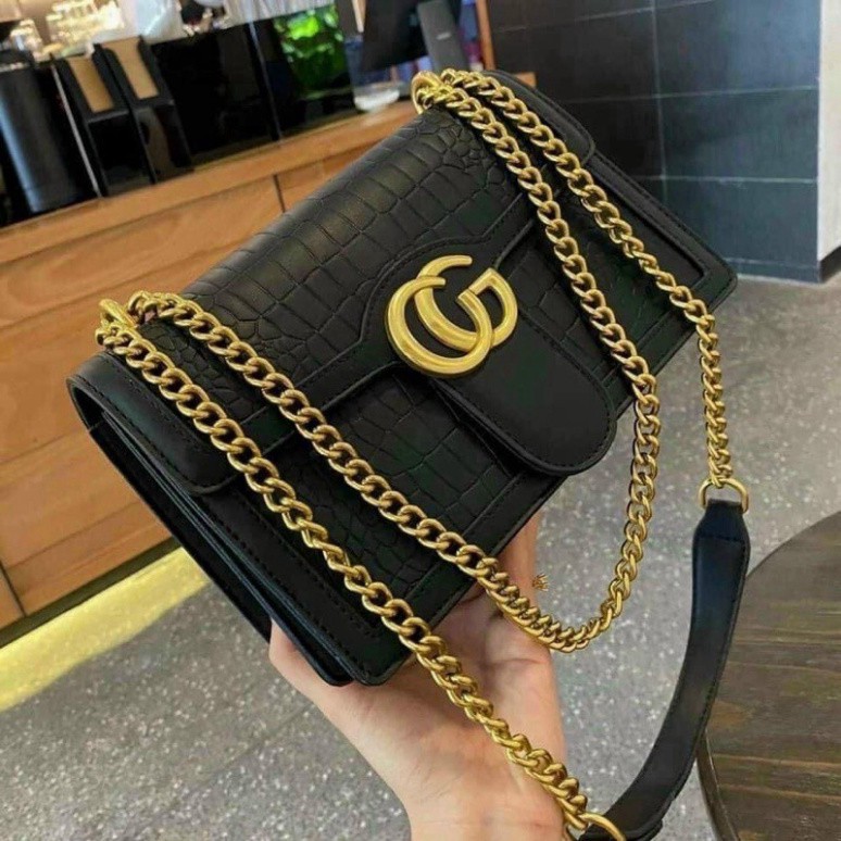 Gucci da vân rắn