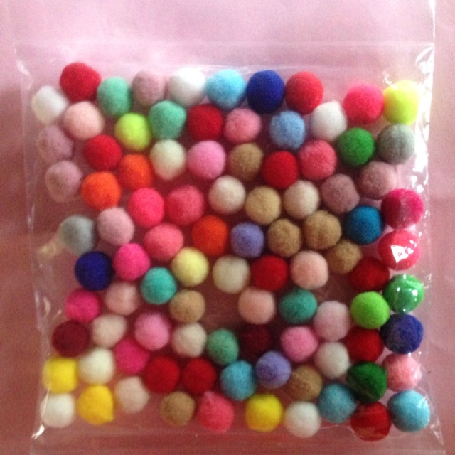Hạt pompom