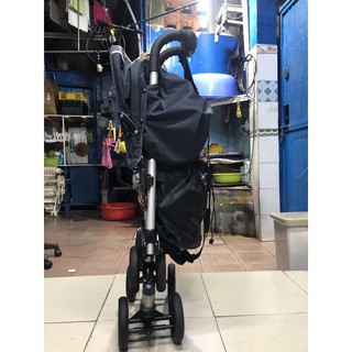 xe đẩy cho bé Combi Dokid 5 gấp gọn