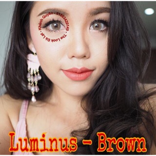 Lens nâu giãn tròng