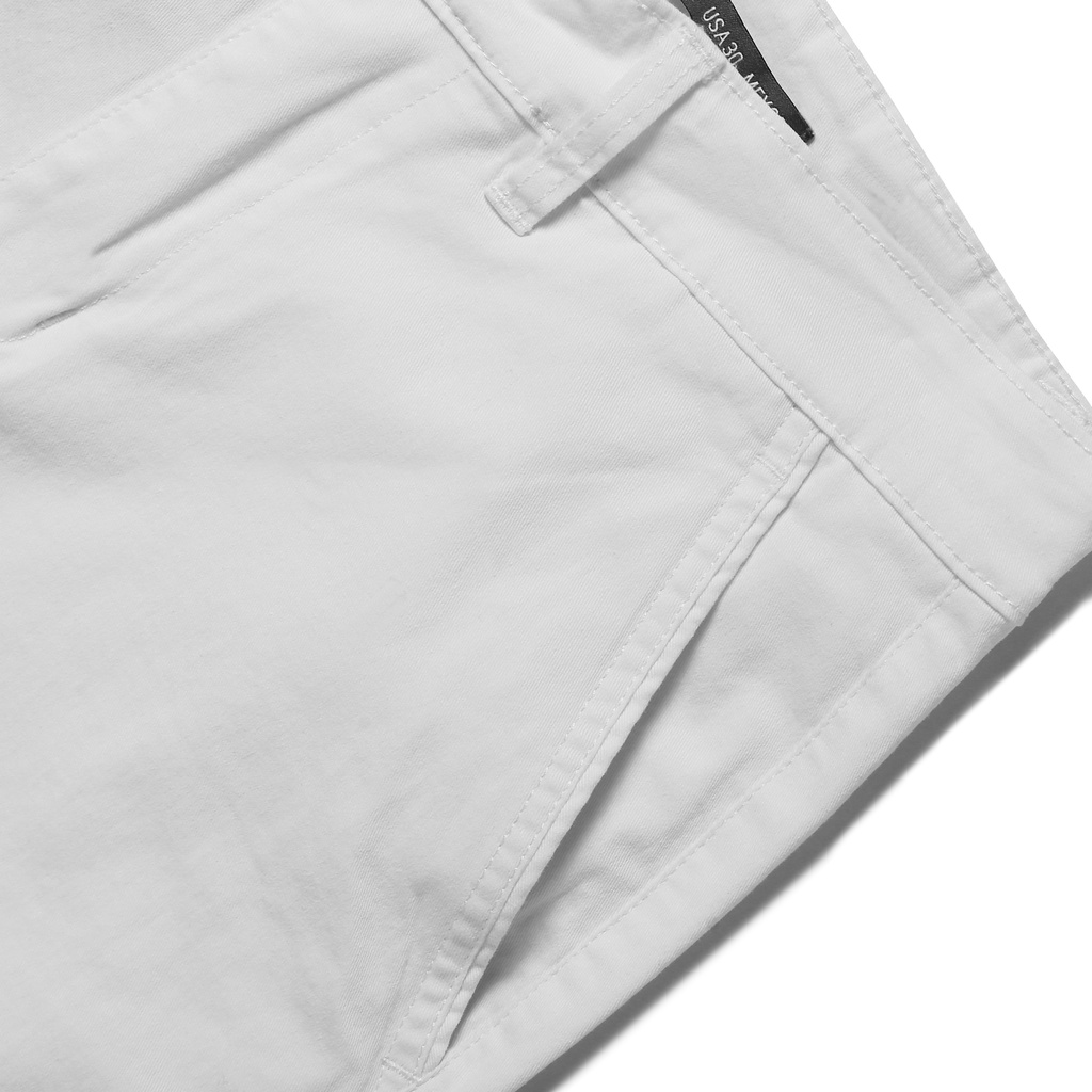 Quần Short Nam Ceffylo Màu Trắng Chất Liệu Thoáng Mát Thoải Mái Thời Trang Nam Năng Động Thể Thao Hiện Đại