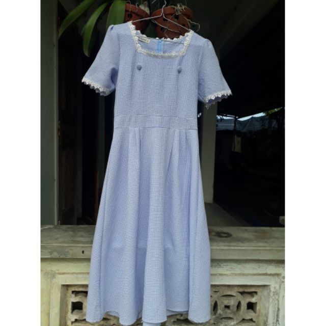 Váy Bemine xanh nhạt cổ vuông dáng xòe