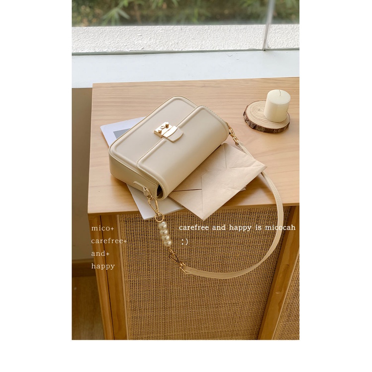 Túi Xách Đeo Vai Hình Vuông Cỡ Nhỏ Đính Ngọc Trai Phối Dây Xích Thời Trang Pháp 2023 Mới