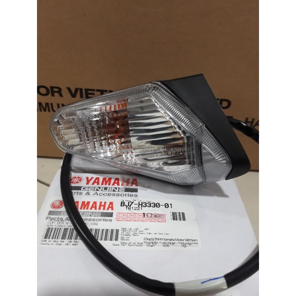 Xi nhan sau bên trái Janus Yamaha