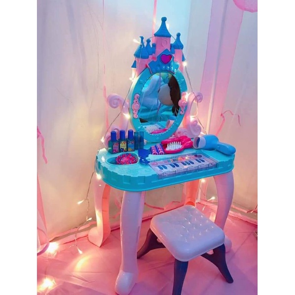 Bàn trang điểm lâu đài kèm đàn
