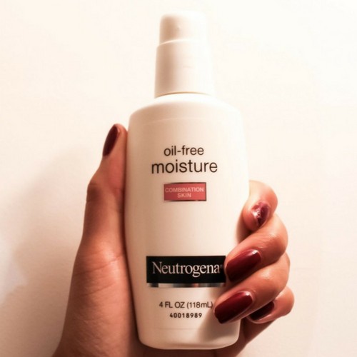 Kem dưỡng ẩm cho da hỗn hợp Neutrogena Oil-Free Moisture Combination Skin