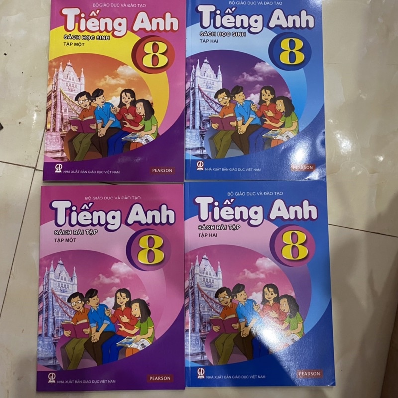 Kèm Bìa bao và giấy nhãn Tiếng Anh Lớp 8