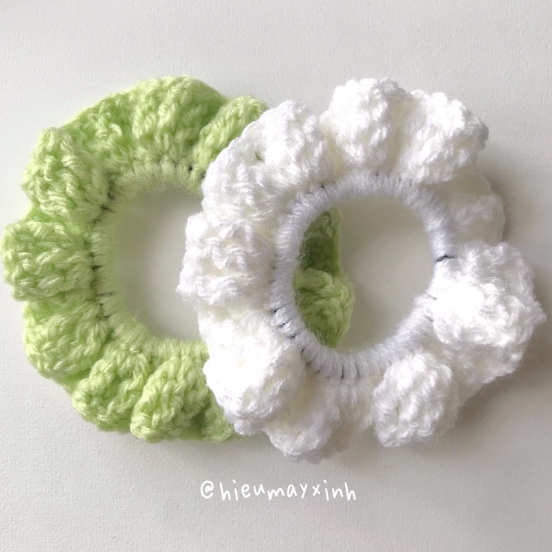Scrunchies len móc gam màu nhẹ nhàng
