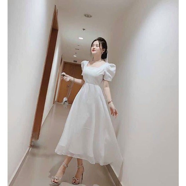 Đầm trắng xoè tay phồng cổ vuông Tiểu Thư Bunnia