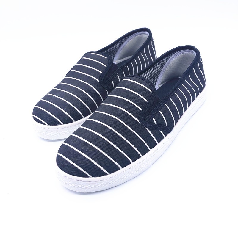 Giày slip on sọc nhỏ màu đen Koin VV123