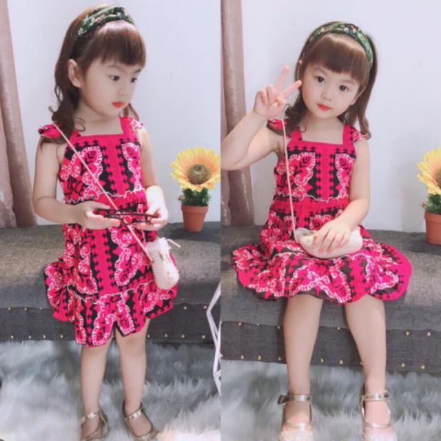 Váy thổ cẩm