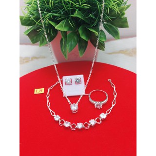 Bộ trang sức nữ đá xinh