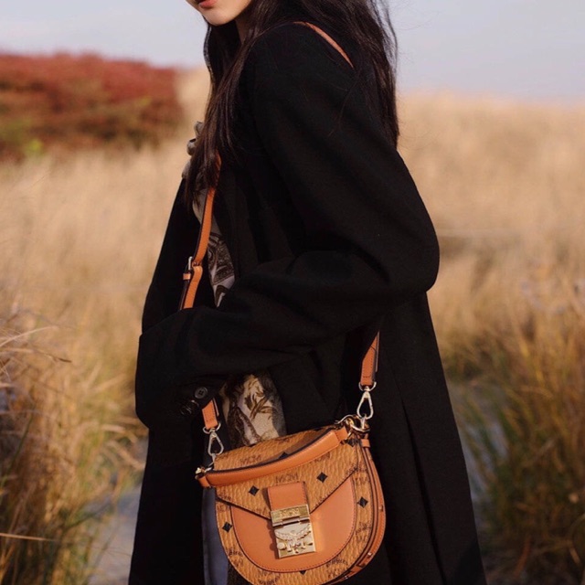 Túi đeo thời trang