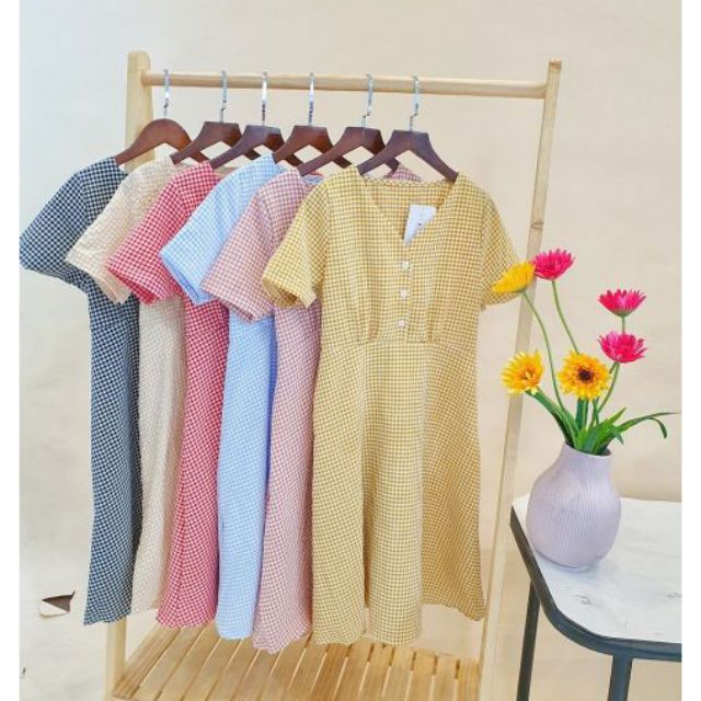 Đầm caro cổ V Quảng Châu (kèm hình thật)