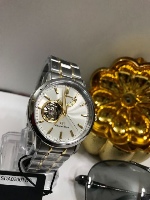 Đồng hồ nam Orient Star kim xăng SDA02001W0