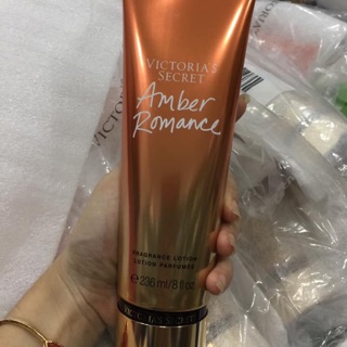 Dưỡng Thể Victoria Mùi Amber