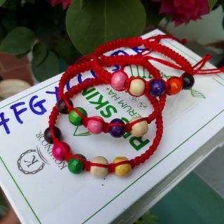 Vòng chỉ đỏ mix hạt gỗ đủ màu