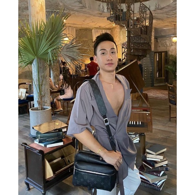 Túi đeo chéo nam LV Outdoor size24cm tag bạc cực đẹp trẻ trung fullbox bill nguyên seal