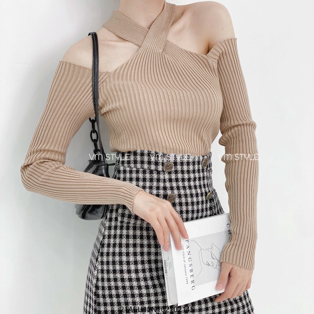 Áo len tay dài cổ chéo hở vai thời trang nữ ulzzang Hàn Quốc Fmstyle Saigon 21ALU12N162102 | BigBuy360 - bigbuy360.vn