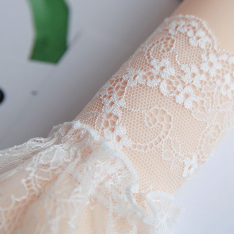 Găng Tay Ren Hở Ngón Màu Trơn Phối Tua Rua Thời Trang Cho Nữ