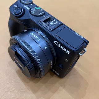 Canon M3 kèm lens 22f2