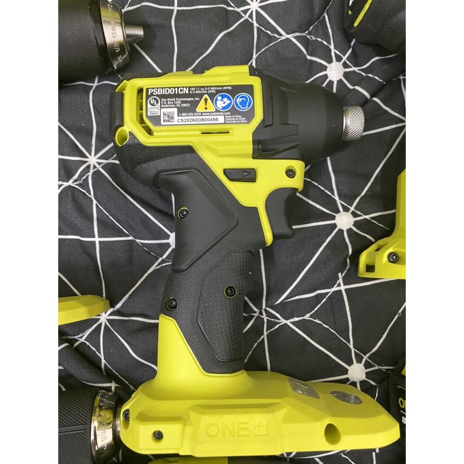 Khoan, vít, bulong chính hãng RYOBI 18v không chổi than, hàng nhập Mỹ mới 100%. BN.