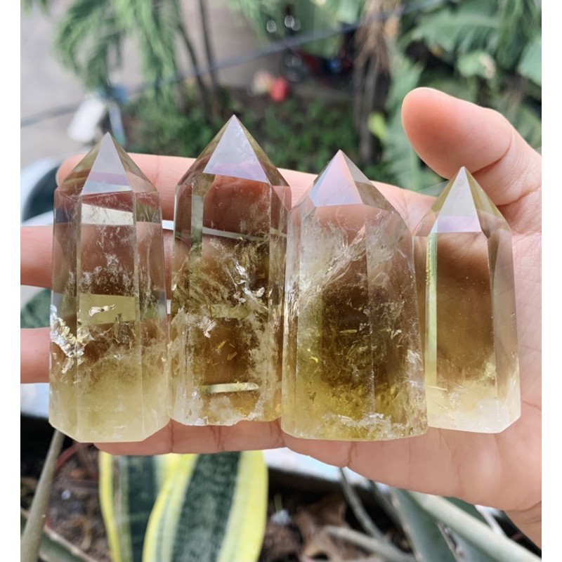Trụ đá Citrine