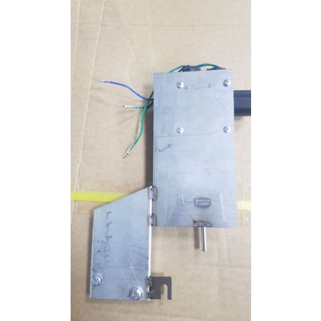 Khóa bửng sau ranger 2016>2022