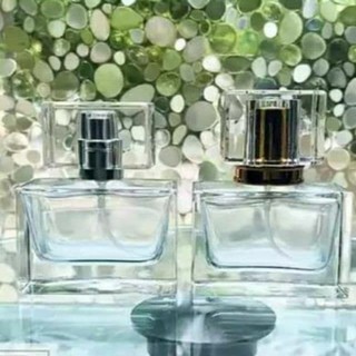 CHAI CHIẾT NƯỚC HOA 30 ML VUÔNG NẮP TRONG LÙN