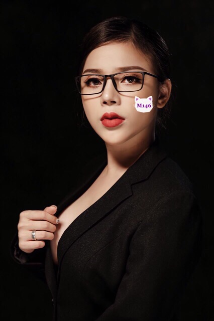 Kính cận nhựa dẻo dáng vuông size trung bình | BigBuy360 - bigbuy360.vn