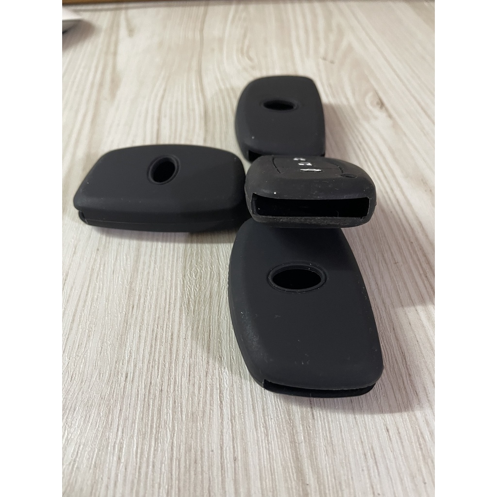 VỎ CHÌA KHÓA SILICONE XE HYUNDAI i10, i20, ELANTRA, TUCSON,..đen như hình