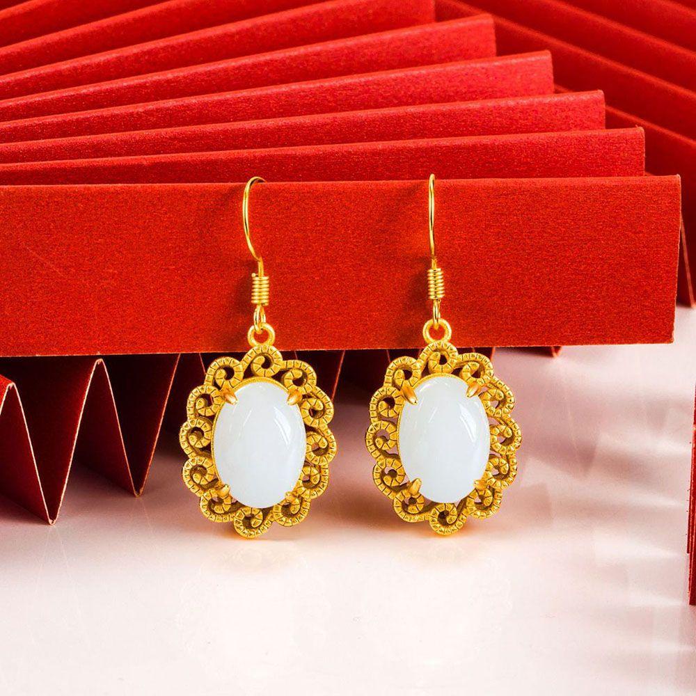 Khuyên Tai Dáng Dài Đính Hoa Mận Giả Tinh Tế Cho Nữ