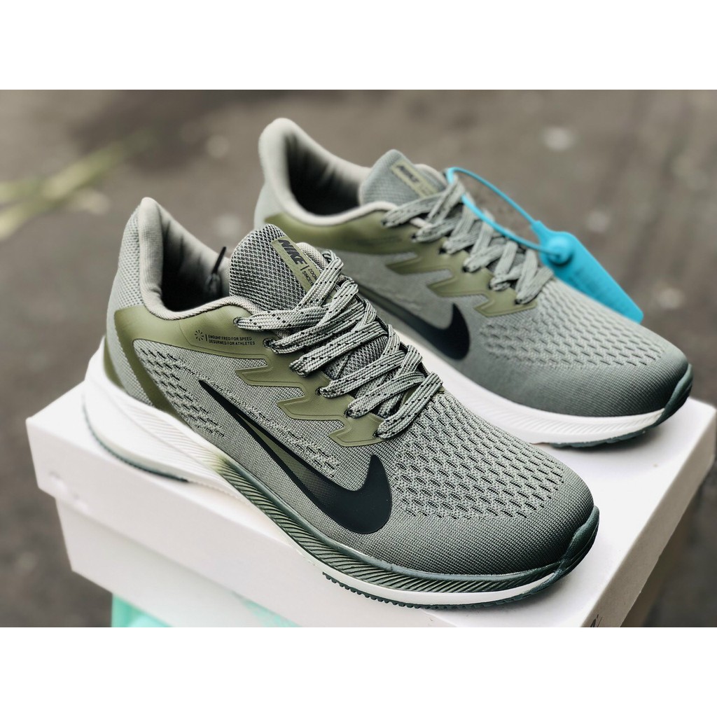 Giày CHẠY BỘ NAM Giày sneaker thể thao màu Xanh rêu FORM SIÊU NHẸ đi ÊM CHÂN Thoáng khí TRÙM GIÀY PT