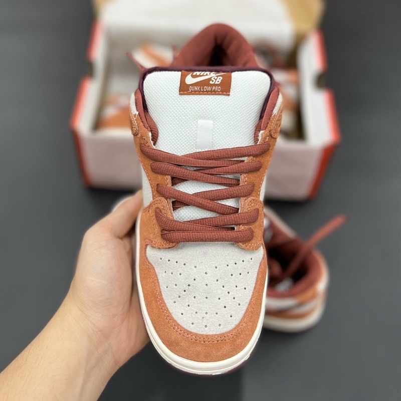 GIÀY SB DUNK PRO DARK RUSSET ĐỎ ĐẤT DA LỘN SC