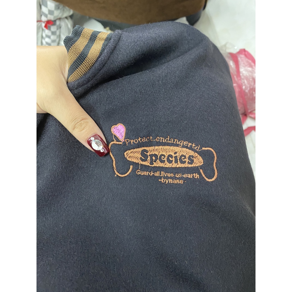 Áo Bomber Species Nữ - Áo khoác nỉ phối tay da oversize họa tiết nổi bật, cá tính, thiết kế năng động | BigBuy360 - bigbuy360.vn