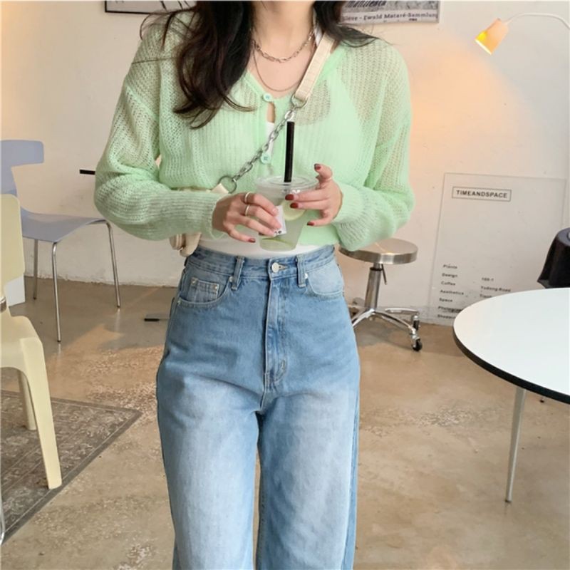 Áo croptop len mỏng cài cúc