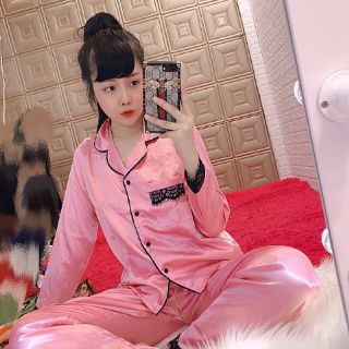 Đồ bộ phi lụa tay dài phối ren