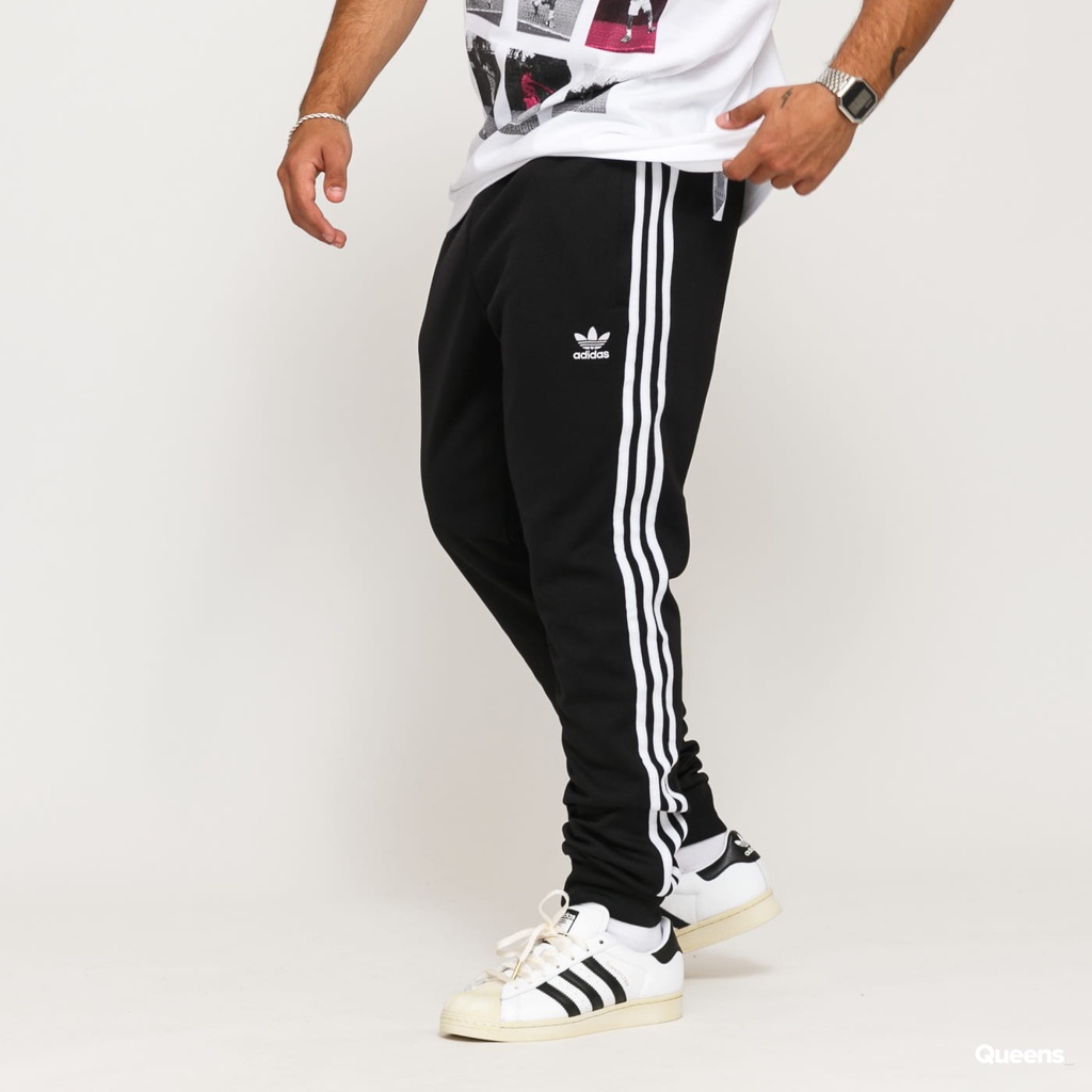 Quần Adidas SST sẵn size S M âu