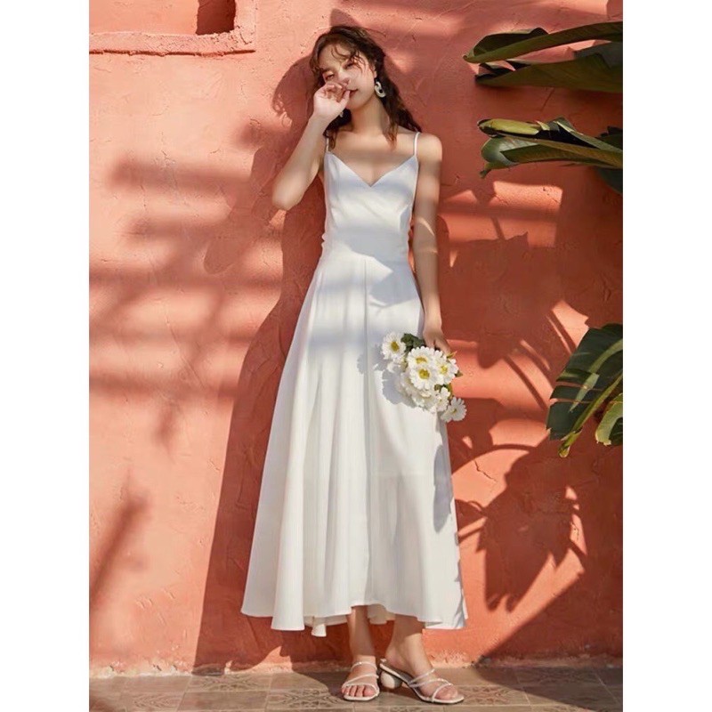 Váy maxi hai dây nơ sau màu trắng | BigBuy360 - bigbuy360.vn