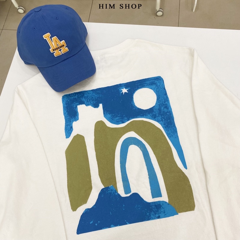 Áo dài tay in và thêu chữ 8 seconds chính hãng