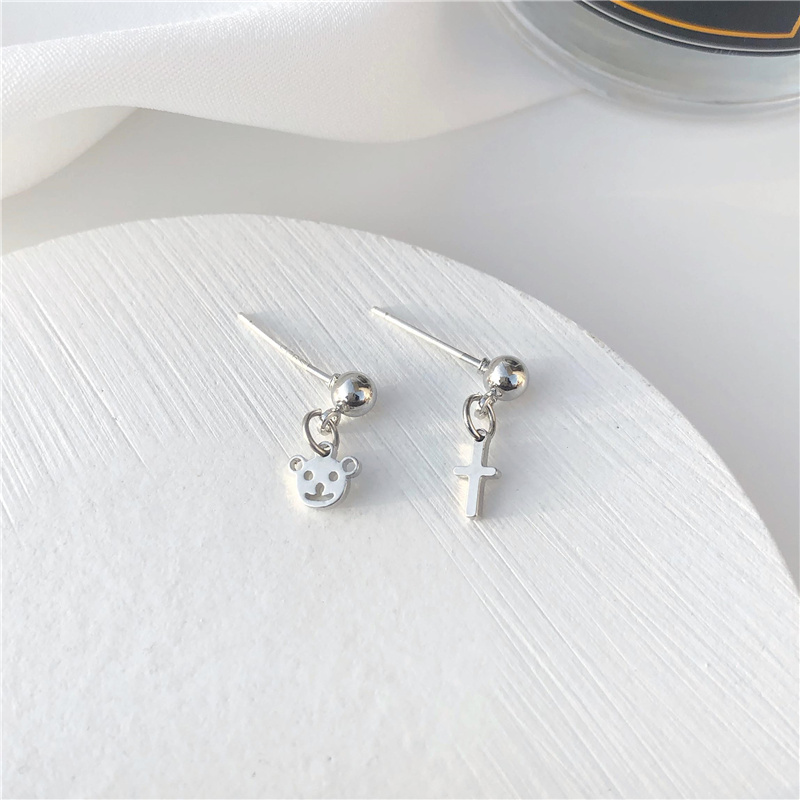 Hoa tai mặt hình thánh giá &amp; gấu đơn giản dễ thương