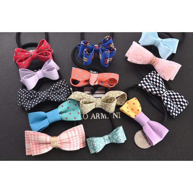 Combo 10 cột tóc đủ mẫu đủ màu ngẫu nhiên. Giá chỉ 50k/10 cái. Hàng luôn có sẵn rất đẹp