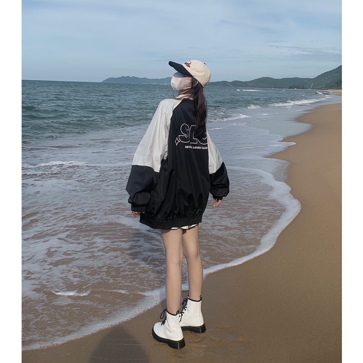 Áo khoác dù nữ 2 lớp khoá zip có túi in hình SLC unisex form rộng màu xanh, đen